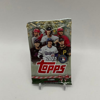 2025 Topps Baseball Holiday Advent Calendar Pack